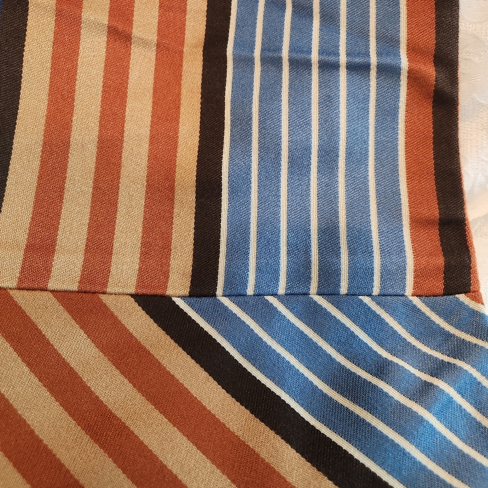 J McLaughlin skirt size 12 - Picture 4 of 5